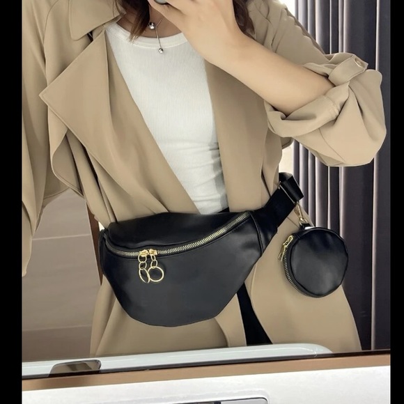 💙 Leather Black Adjustable Strap Fanny Pack With A Removable Coin Purse - Picture 2 of 6